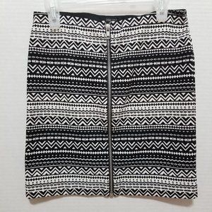 Forever 21 skirt Small NWT Aztec tribal print mini straight pencil bodycon